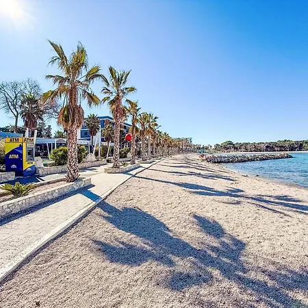 Grosse In Pag Mit Privater Terrasse By Interhome Pag Town