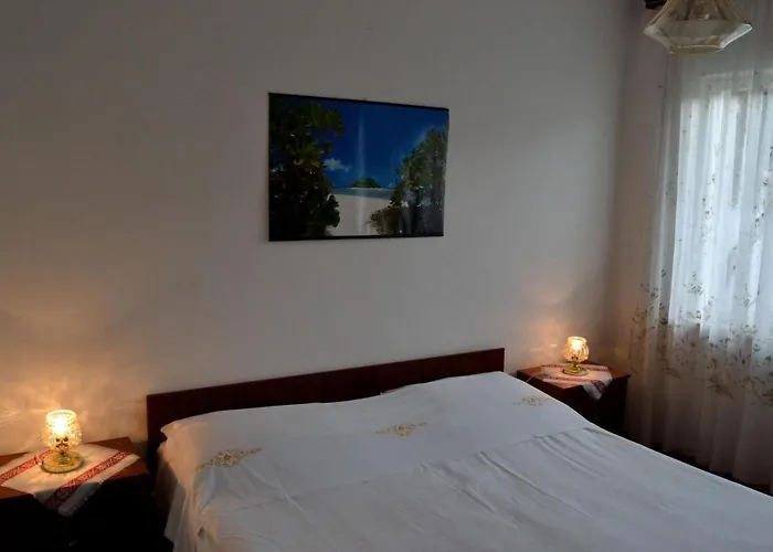 Apartman Grosse In Pag Mit Privater Terrasse By Interhome Pag Town