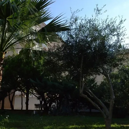 Grosse In Pag Mit Privater Terrasse By Interhome Daire Pag Town