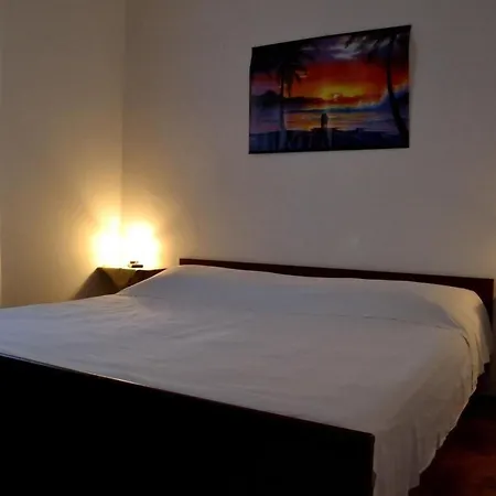 Apartmán Grosse In Pag Mit Privater Terrasse By Interhome