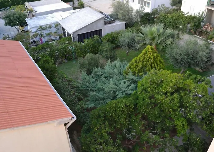 Grosse In Pag Mit Privater Terrasse By Interhome *